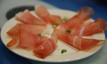 jambon-cru_flickr_6778721582_cd260cc495_o